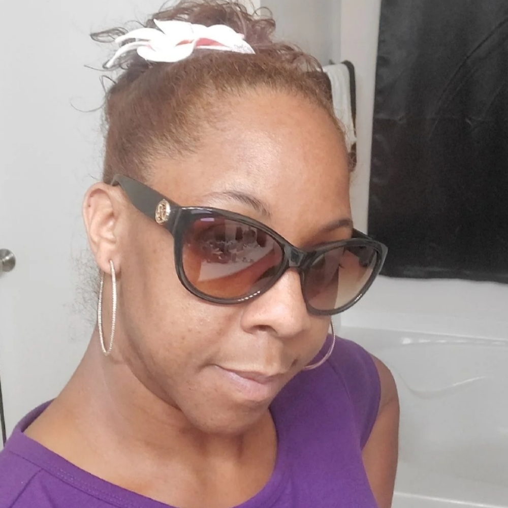 MICHAEL Michael Kors Vivian Sunglasses